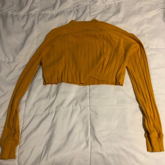cropped long sleeve zip up - Picture 2 of 2